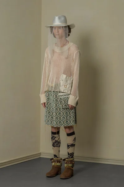 Look 4